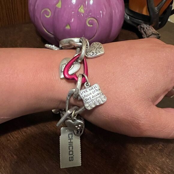 🆕 WOMENS CHICOS BRACELET CHARM WATCH - Picture 5 of 5